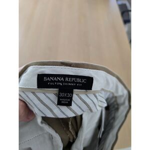 Banana Republic Fulton Skinny Fit Chino pants in Tan 30x30